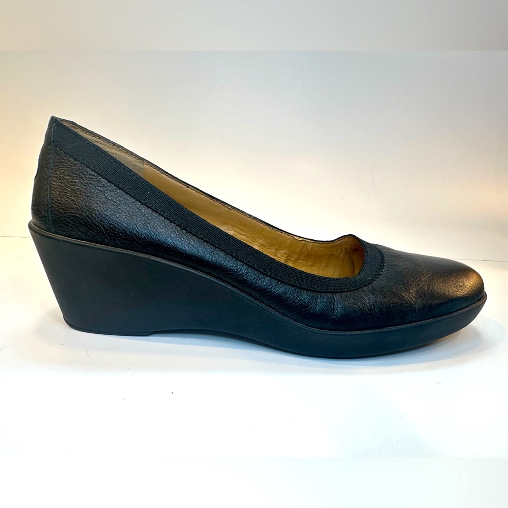 Easy Spirit Women's Fairbank Black Leather Wedge Heel SZ 8